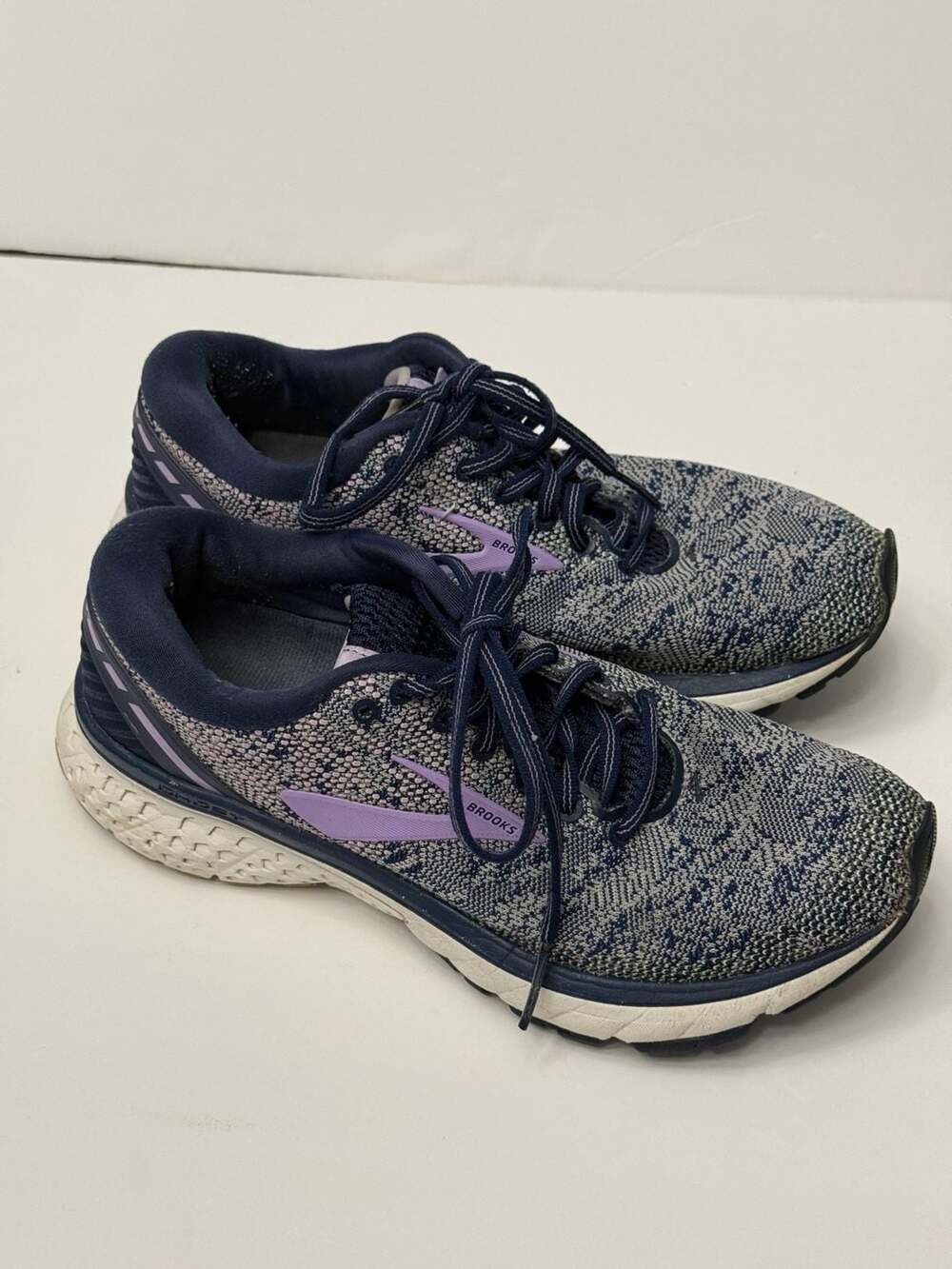 Brooks Ghost 11 Women's Running Shoes, Navy Gray Lavender, Size 7.5 (USA)
